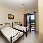 Natassa Apartment *