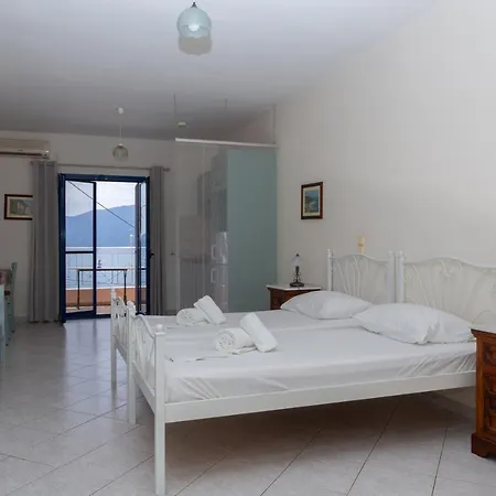 Natassa Lejlighed Agia Efimia